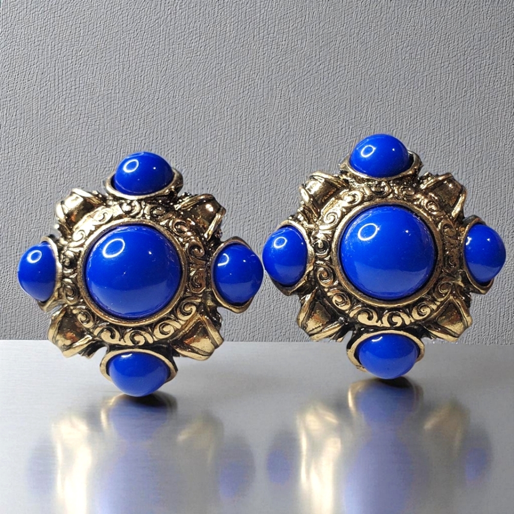 Lapis Lazuli Antique Gold Byzantine Cabochon Vintage Style Earrings
